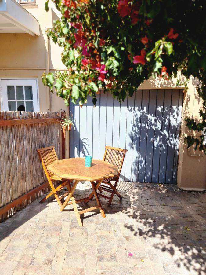 Sunlight Guest house *